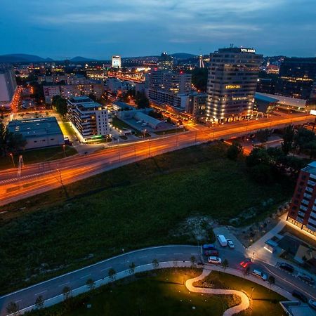 Air-Conditioned City View Apartment 24H Check-In Bratislava Buitenkant foto