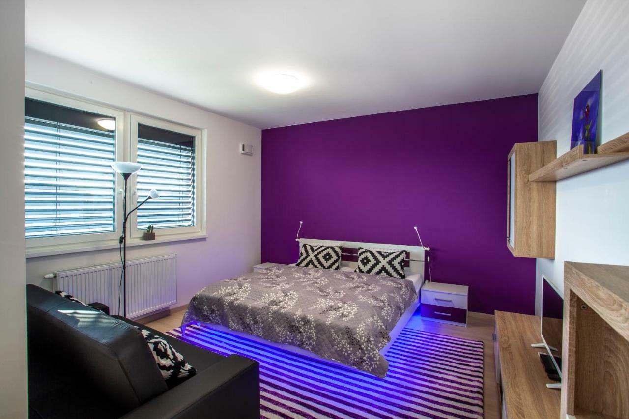 Air-Conditioned City View Apartment 24H Check-In Bratislava Buitenkant foto