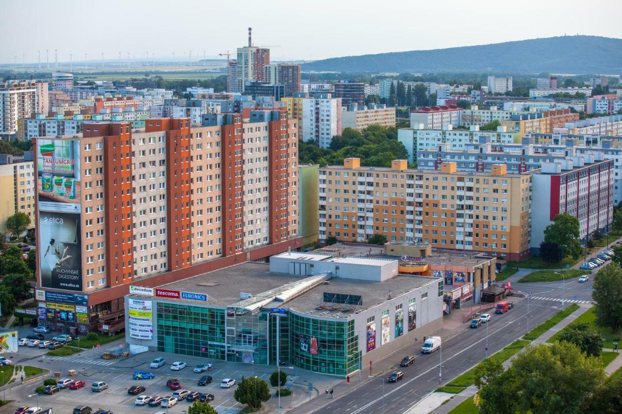 Air-Conditioned City View Apartment 24H Check-In Bratislava Buitenkant foto