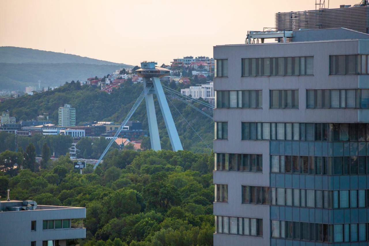 Air-Conditioned City View Apartment 24H Check-In Bratislava Buitenkant foto