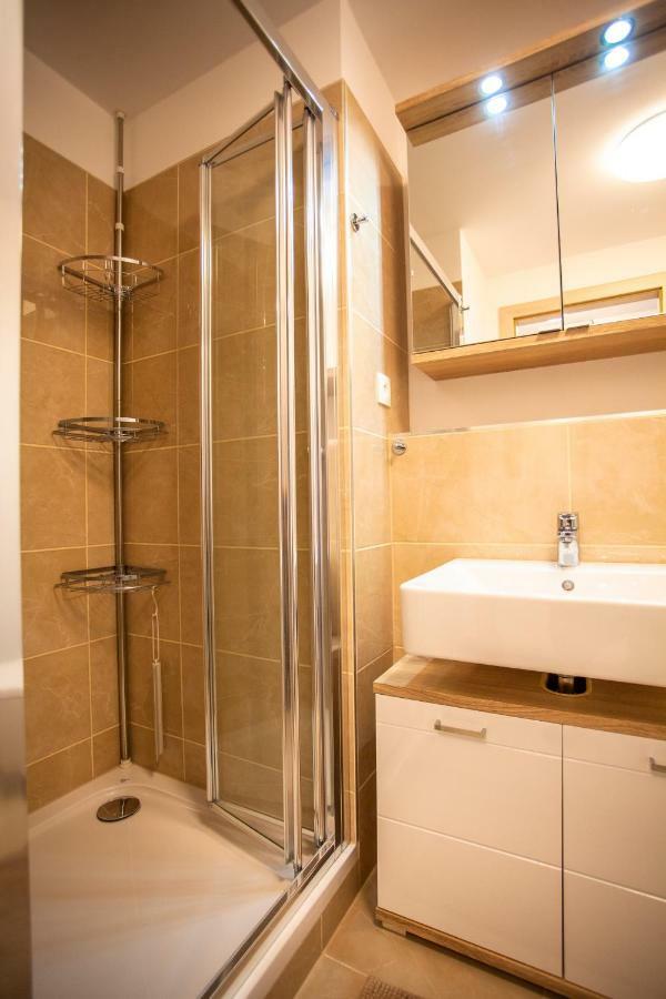 Air-Conditioned City View Apartment 24H Check-In Bratislava Buitenkant foto